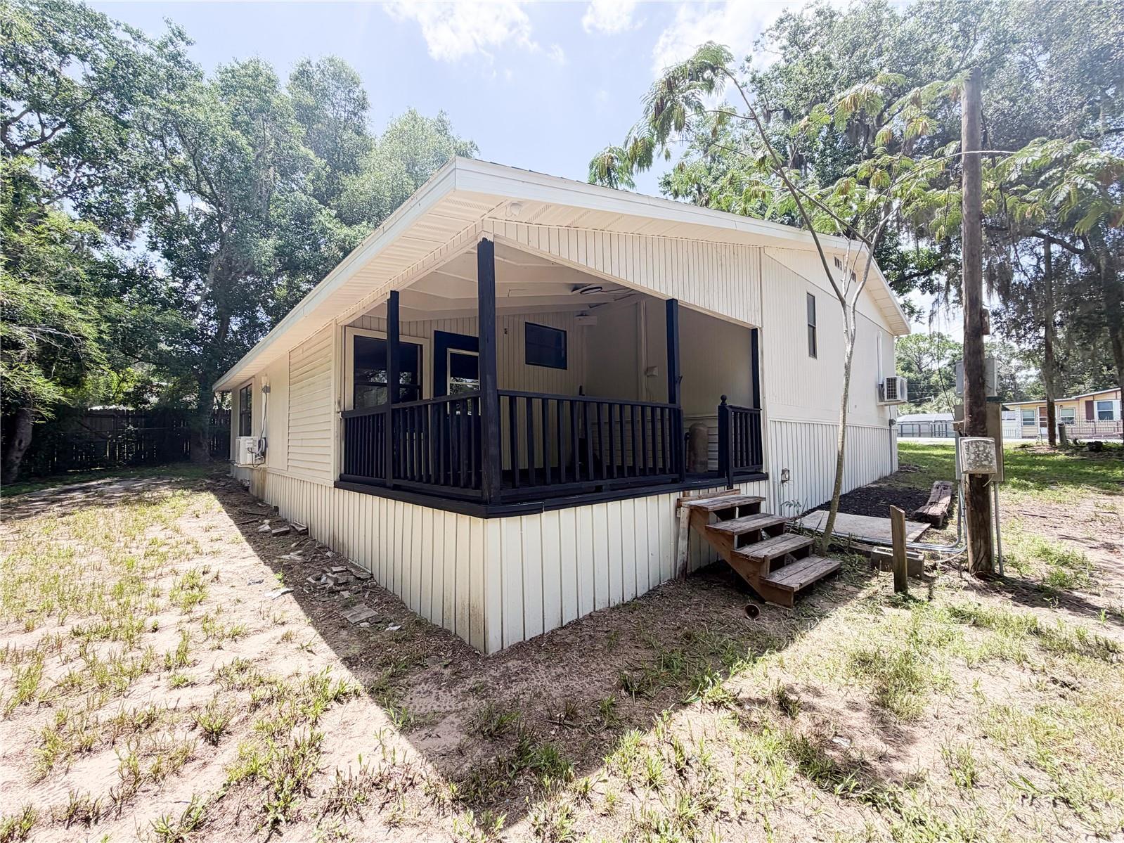 PINE LAKE - Residential