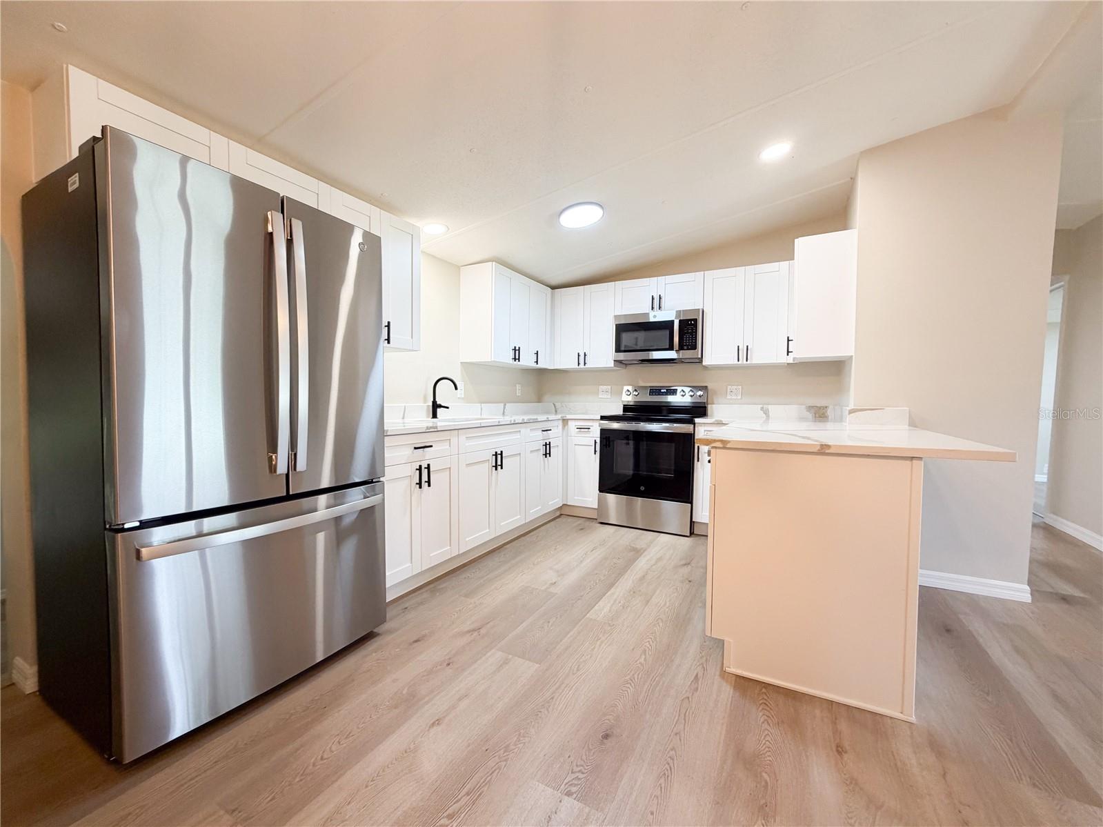PINE LAKE - Residential