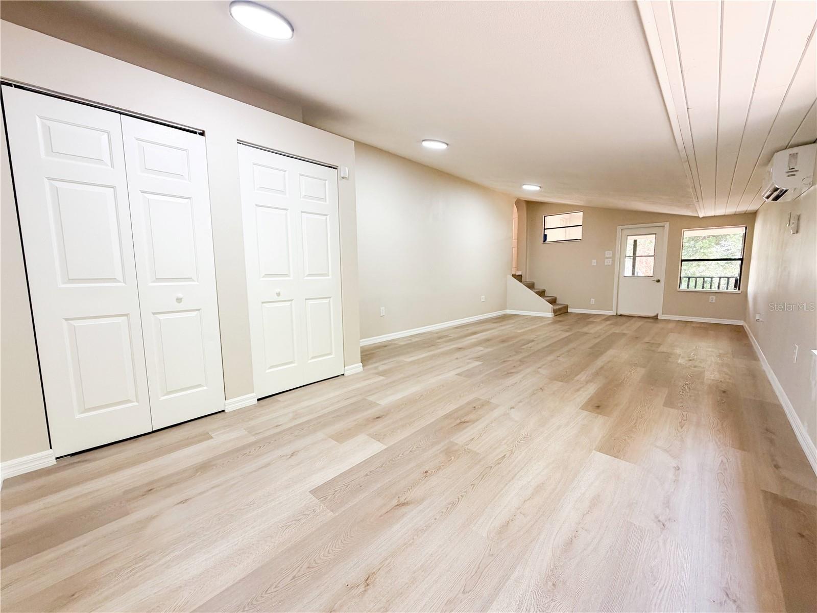 PINE LAKE - Residential