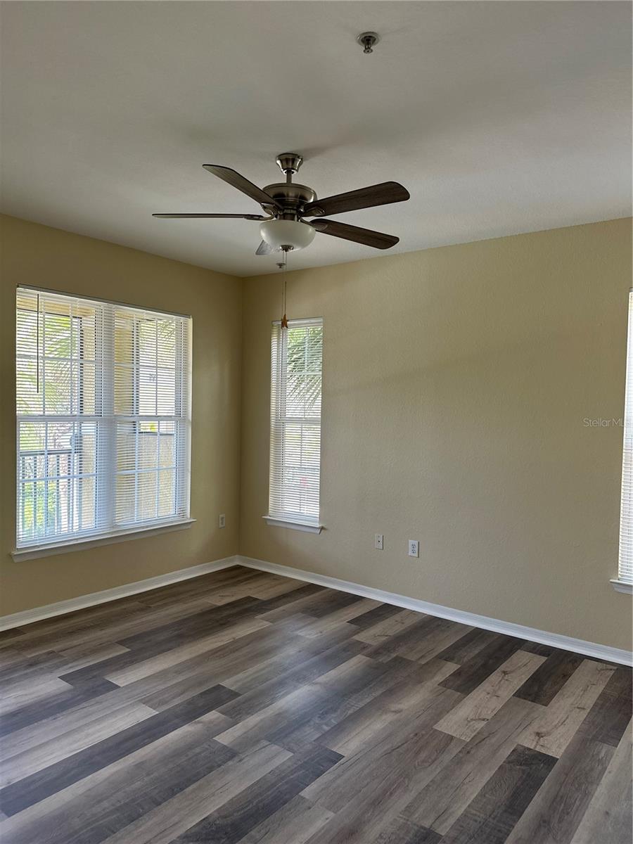 COURTNEY PALMS CONDO - Residential Lease