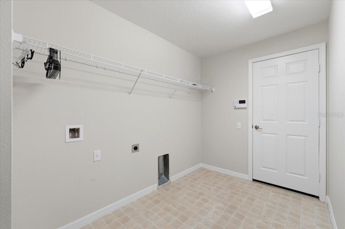 CARILLON LAKES PH 04 - Residential
