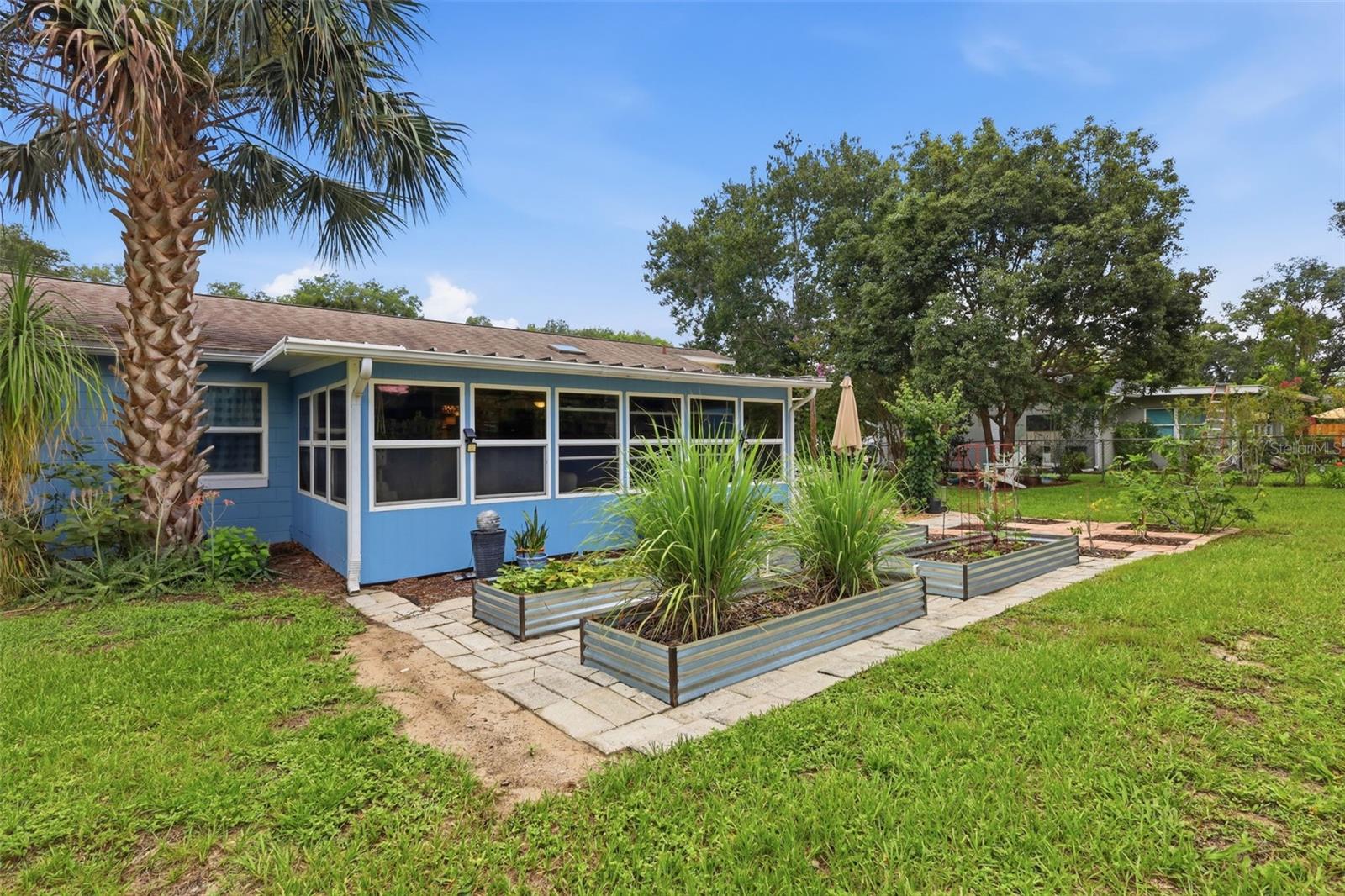 LIVE OAK PARK - Residential