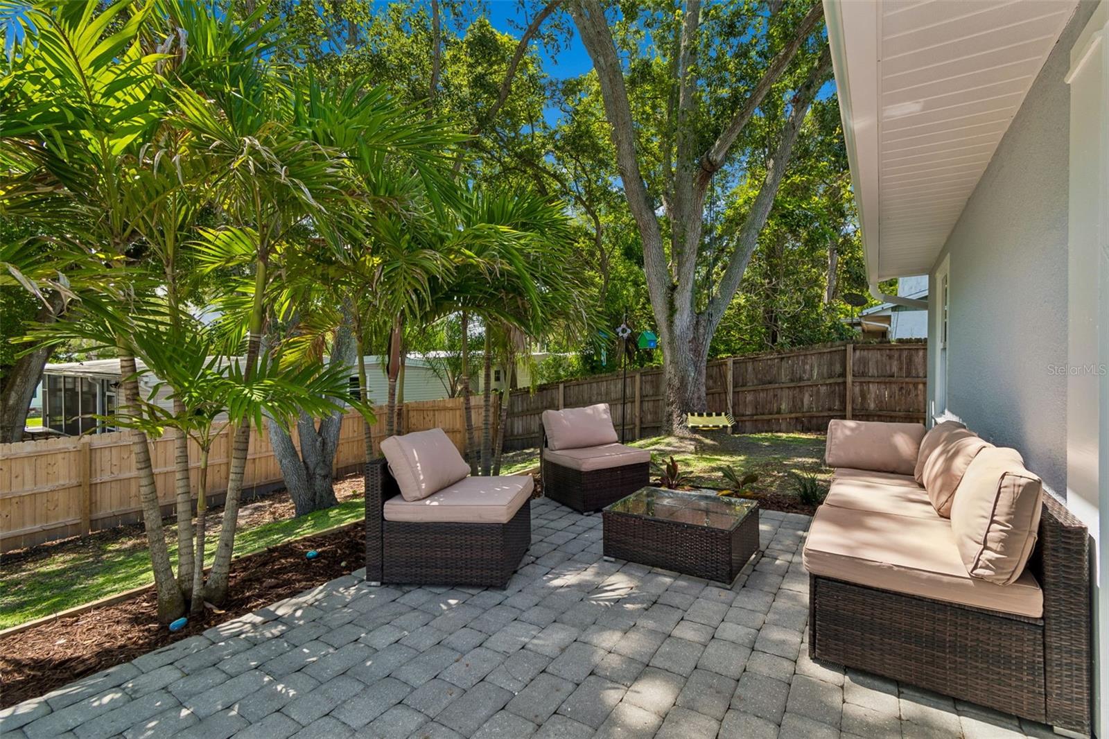 COUNTRY VILLAS - Residential