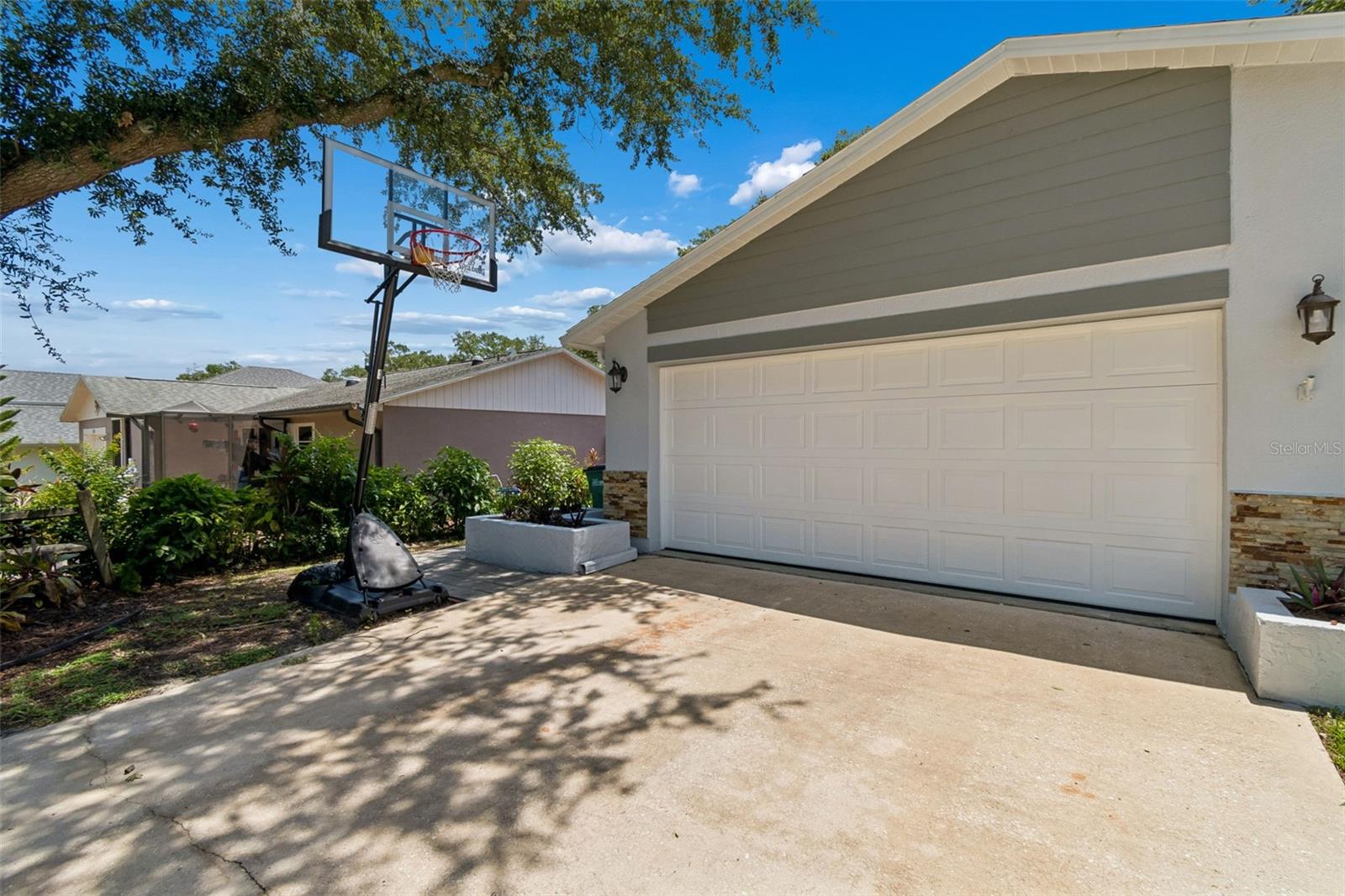 COUNTRY VILLAS - Residential