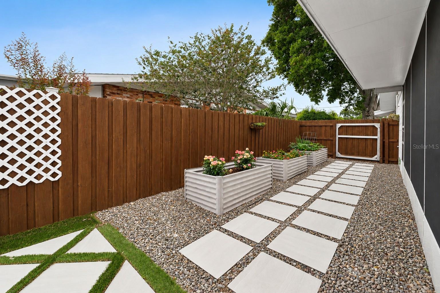 COOPER ESTATES - Residential