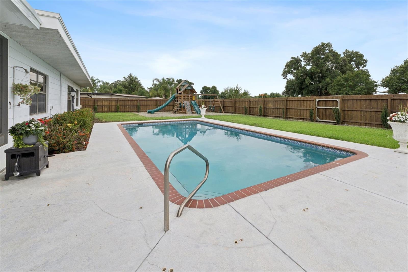 COOPER ESTATES - Residential