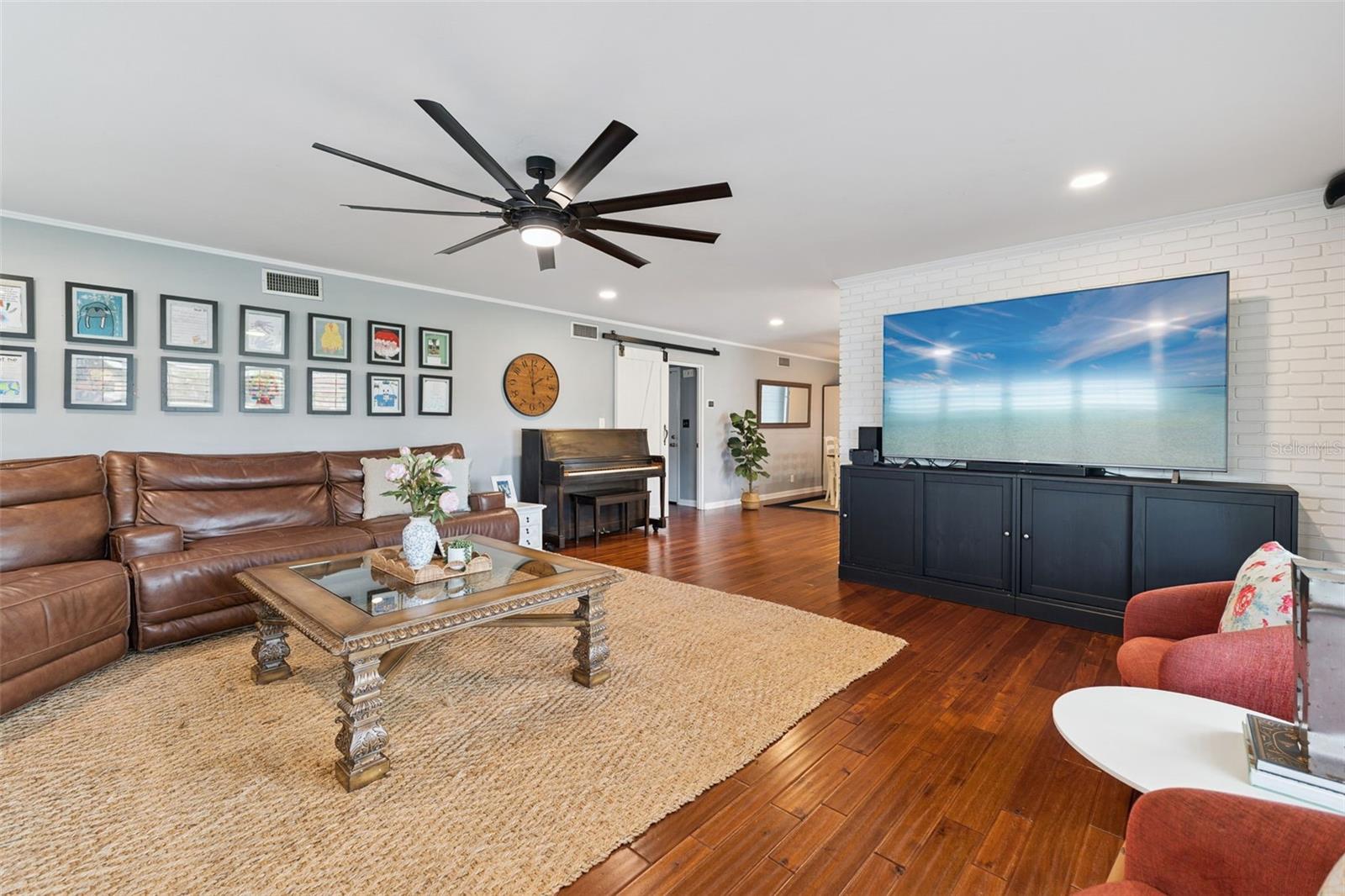 COOPER ESTATES - Residential