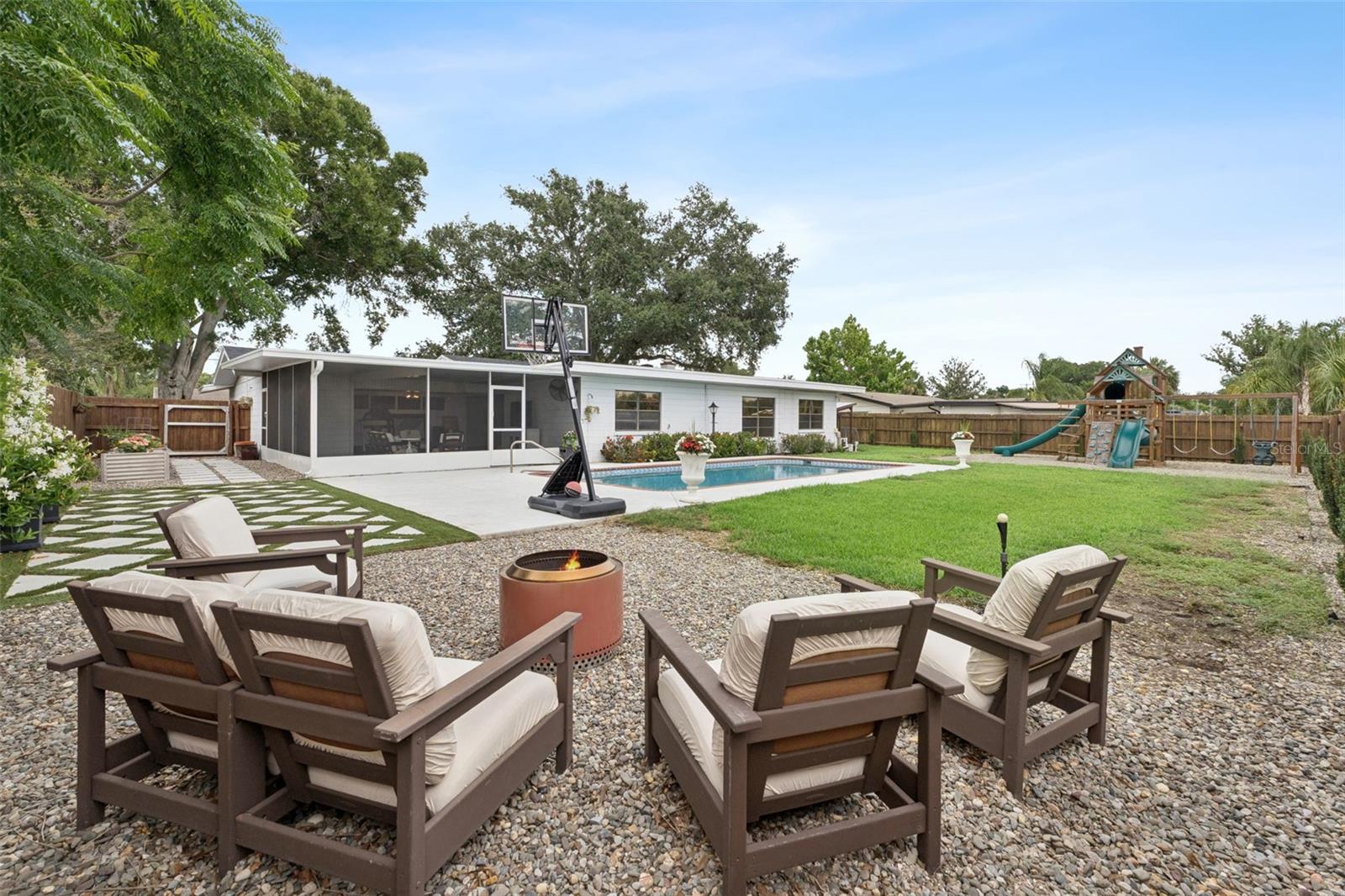 COOPER ESTATES - Residential