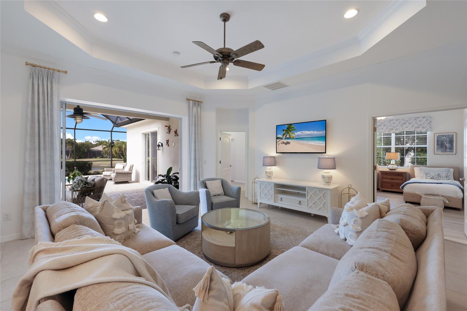 COUNTRY CLUB EAST AT LAKEWD RNCH QQ1 2B - Residential