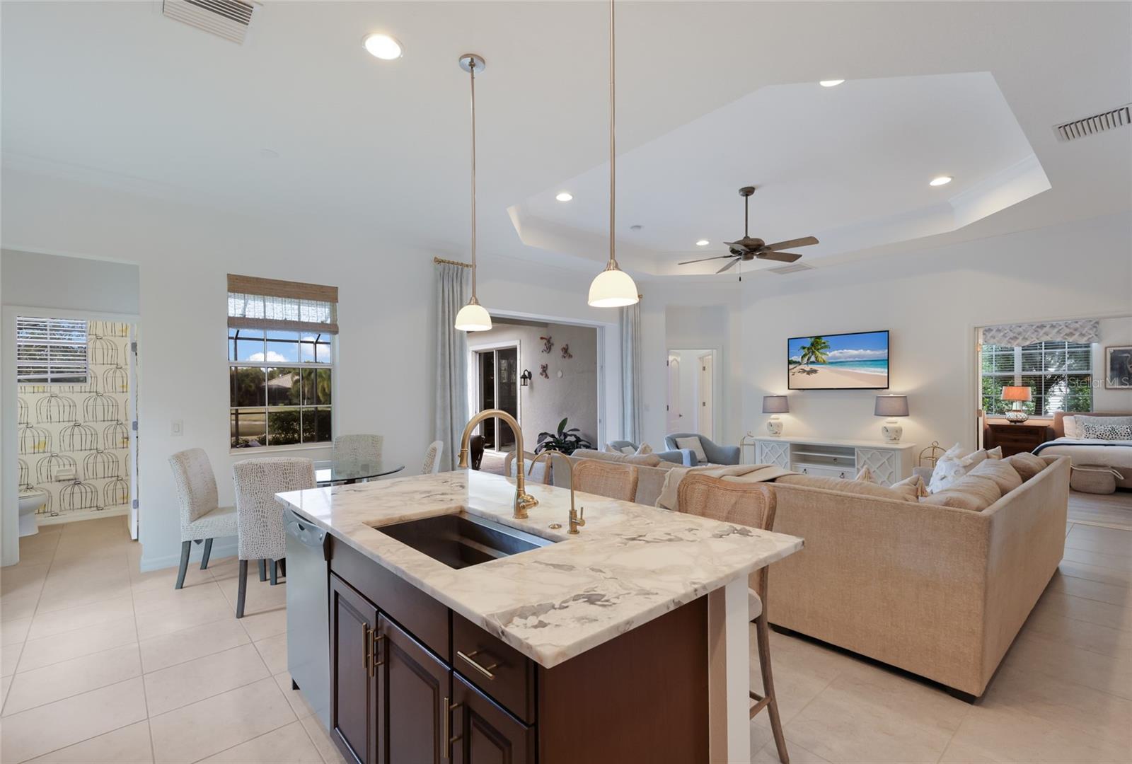 COUNTRY CLUB EAST AT LAKEWD RNCH QQ1 2B - Residential