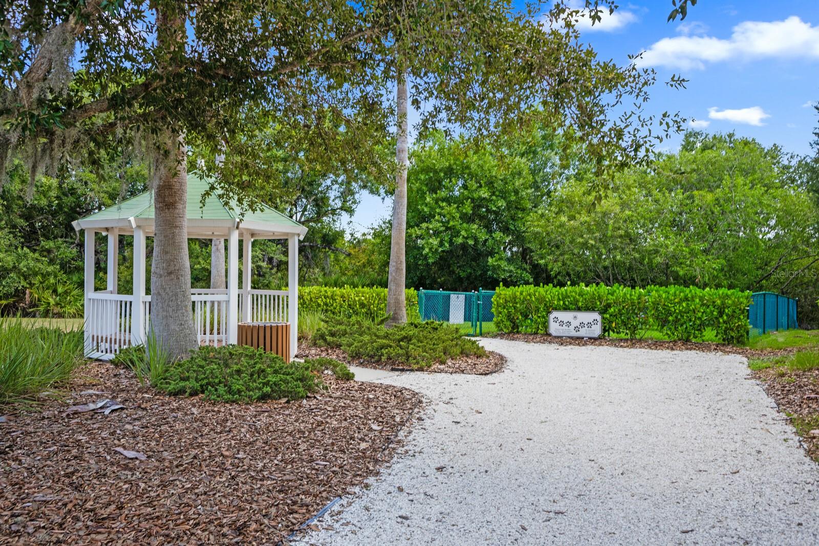 COUNTRY CLUB EAST AT LAKEWD RNCH QQ1 2B - Residential