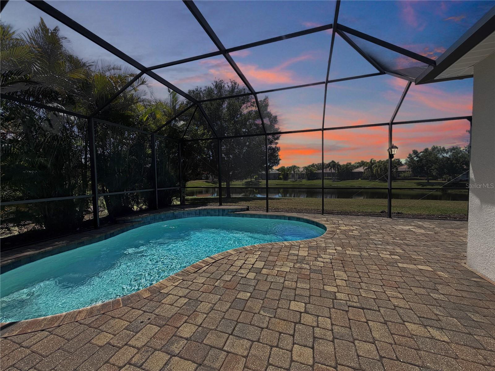 COUNTRY CLUB EAST AT LAKEWD RNCH QQ1 2B - Residential
