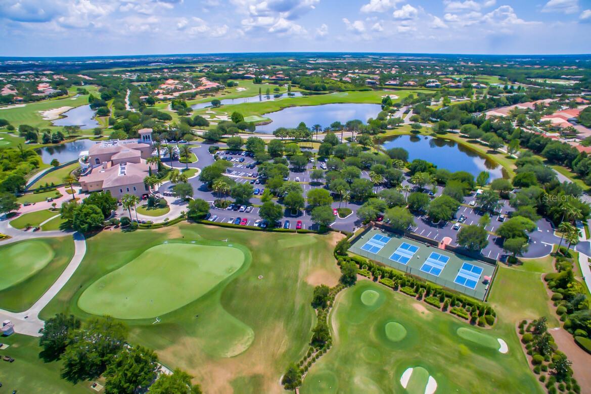 COUNTRY CLUB EAST AT LAKEWD RNCH QQ1 2B - Residential