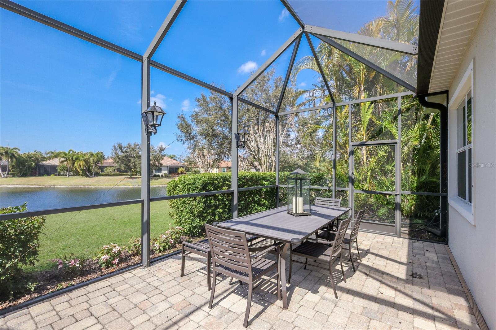 COUNTRY CLUB EAST AT LAKEWD RNCH QQ1 2B - Residential