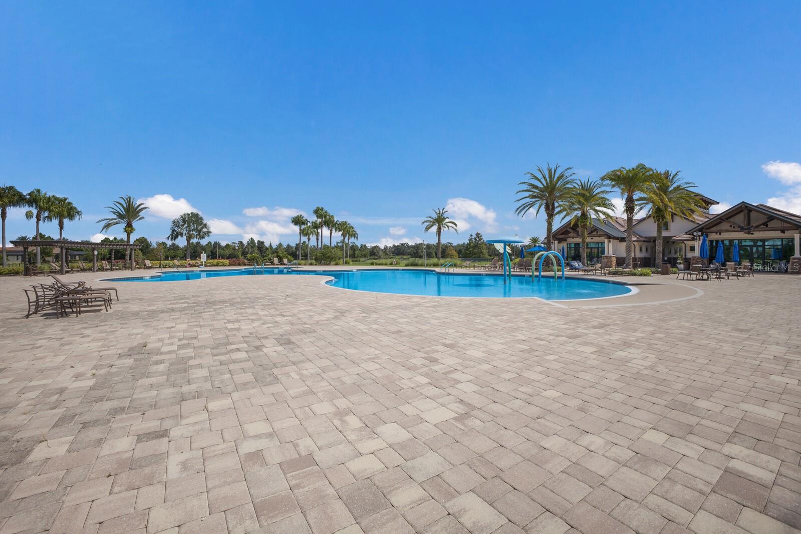 COUNTRY CLUB EAST AT LAKEWD RNCH QQ1 2B - Residential