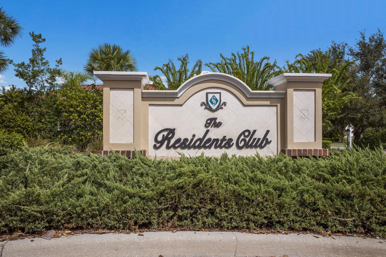 COUNTRY CLUB EAST AT LAKEWD RNCH QQ1 2B - Residential