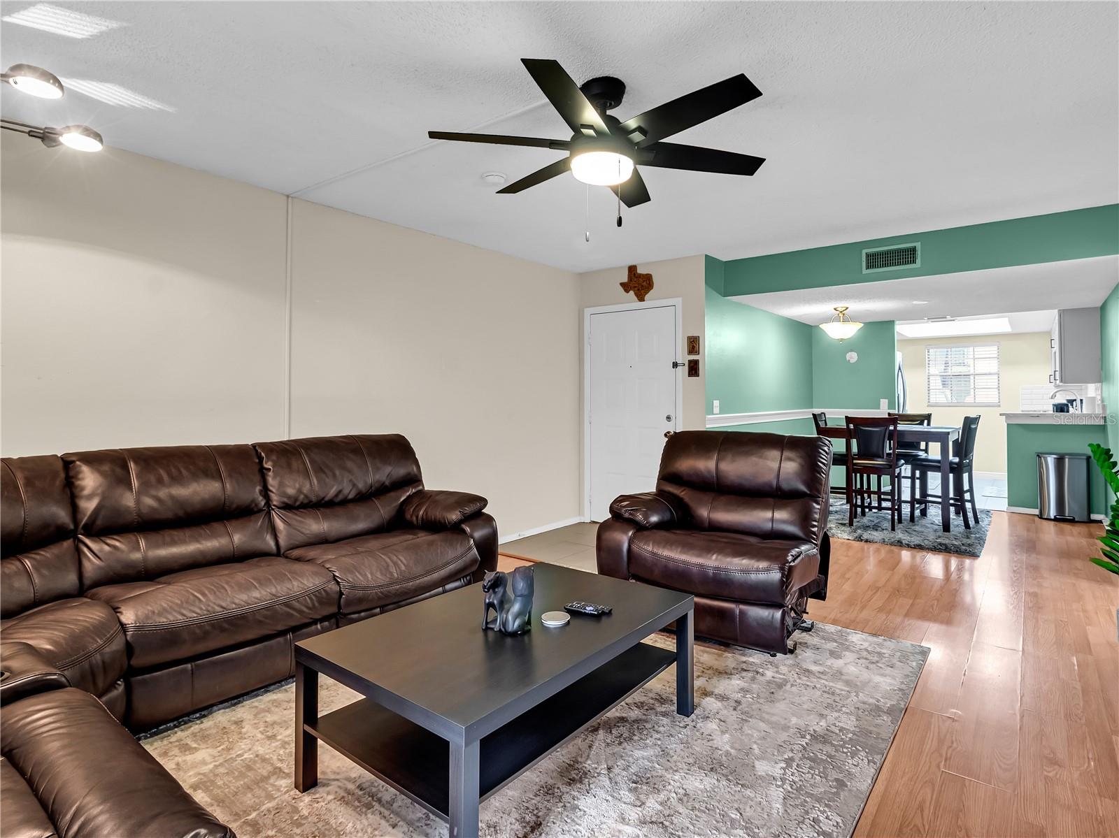 BAVARIAN VILLAGE PH III CON - Residential Lease