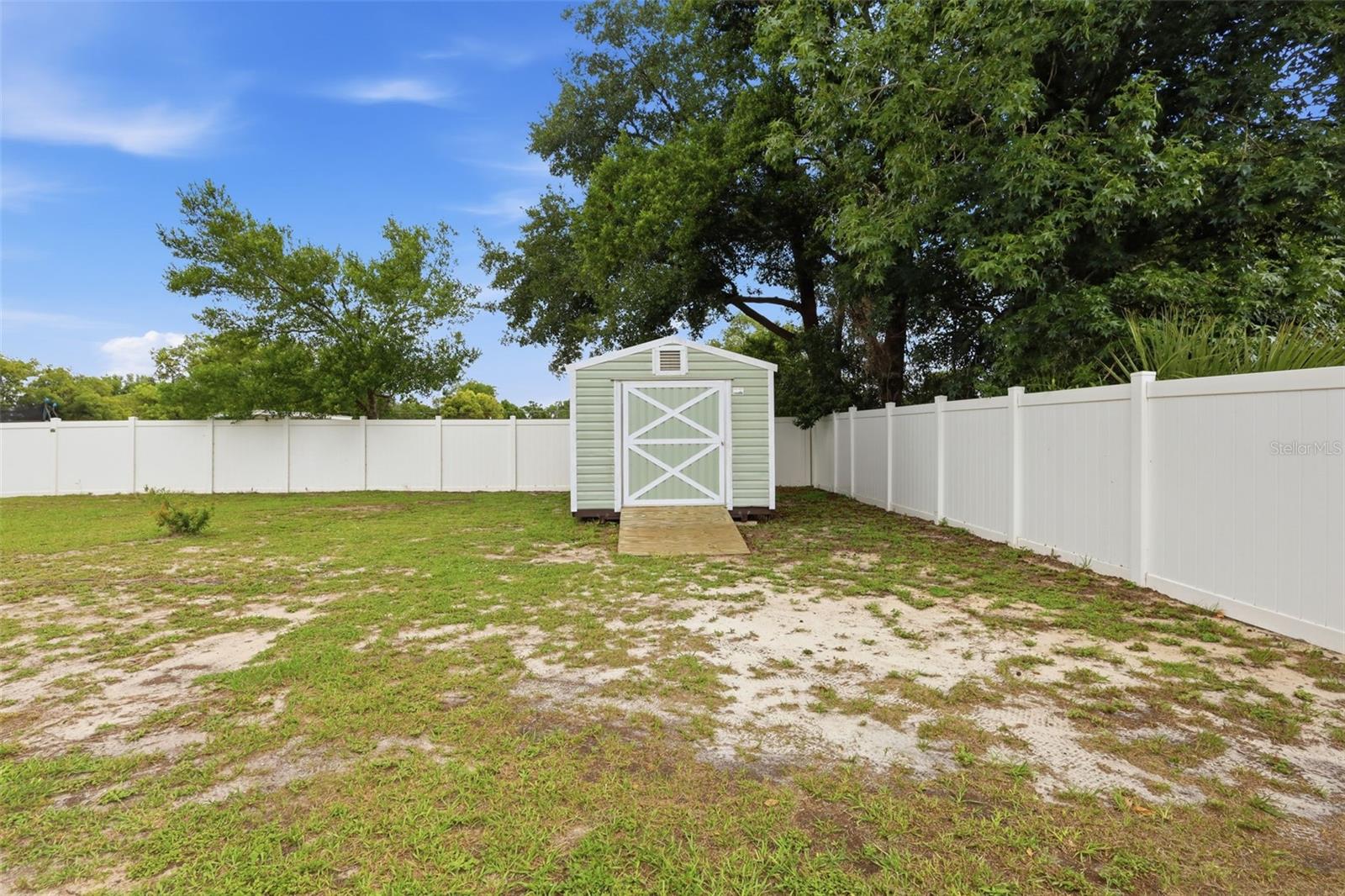 LAKE MARIE ESTATES 03 - Residential