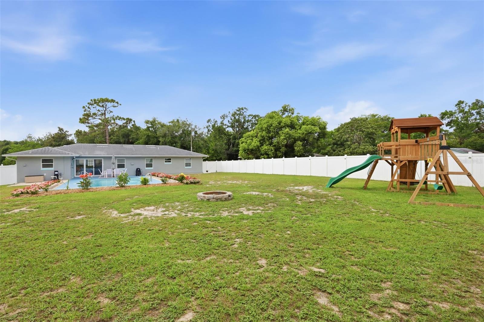 LAKE MARIE ESTATES 03 - Residential
