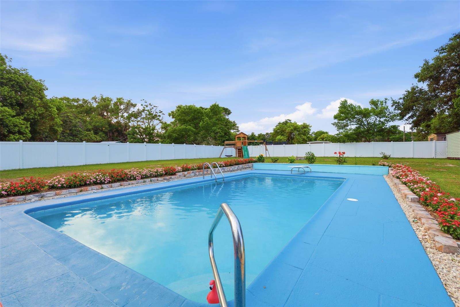 LAKE MARIE ESTATES 03 - Residential