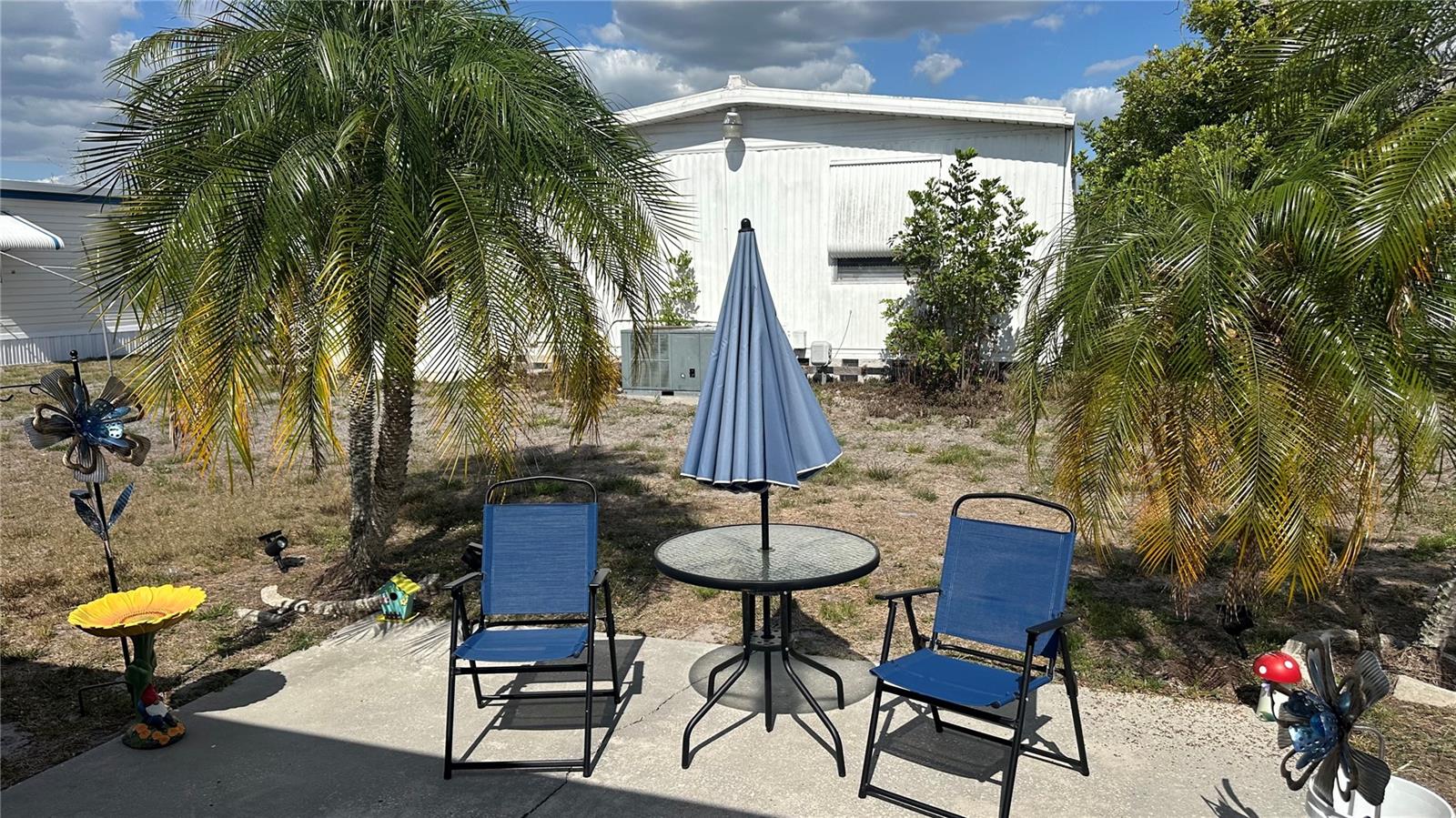 SHADOW BROOK MOBILE HOME - Residential