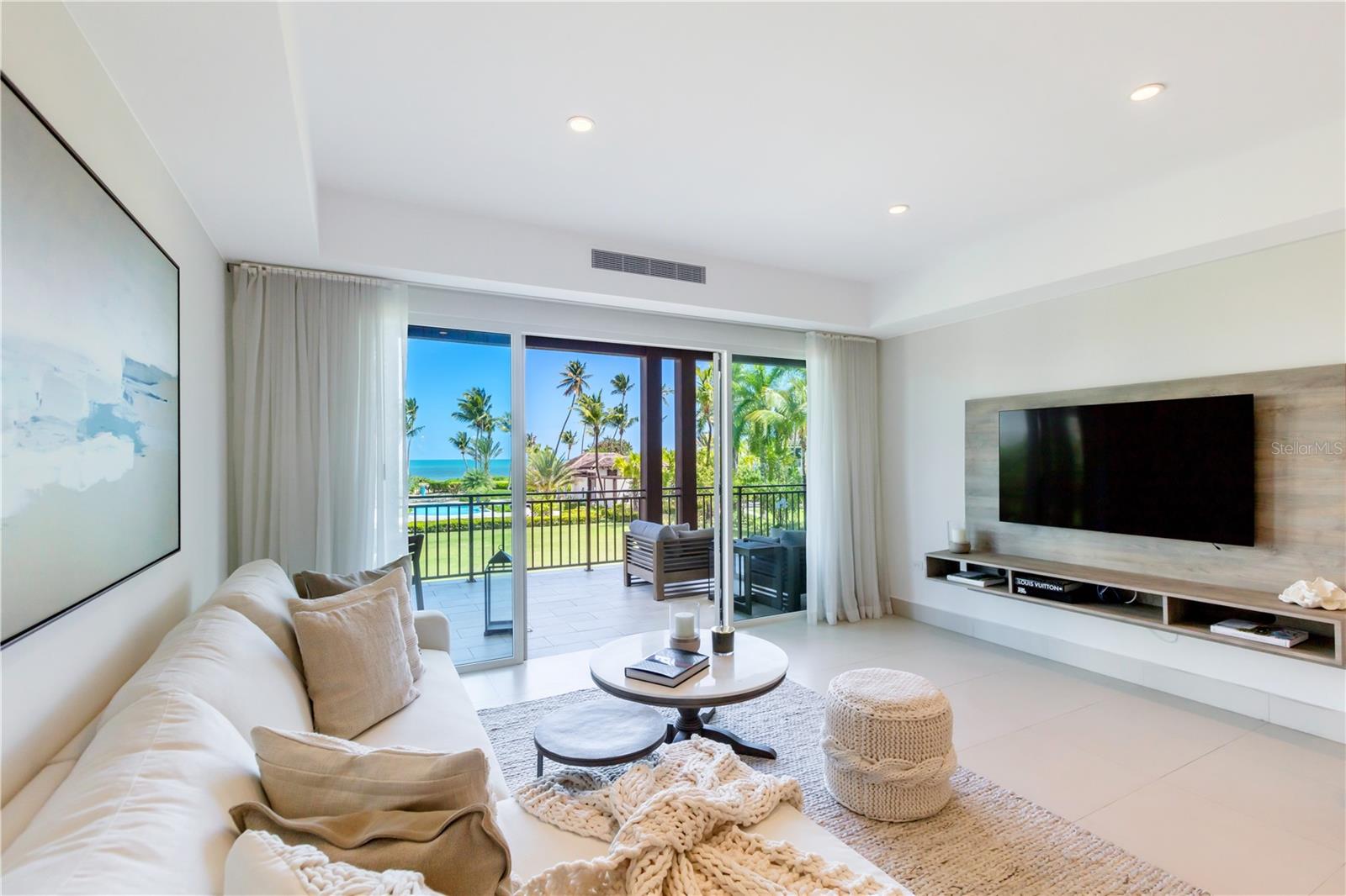 LAS VENTANAS II CONDOMINIUM - Residential