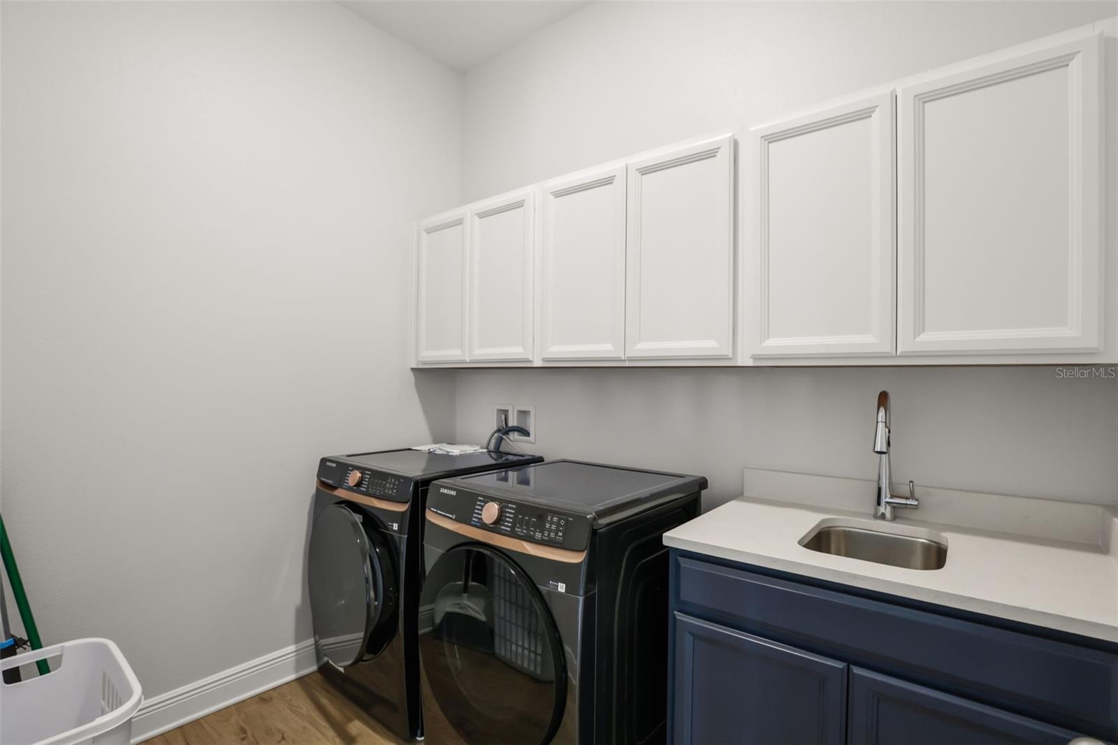 BELLA COLLINA WEST SUB - Residential Lease