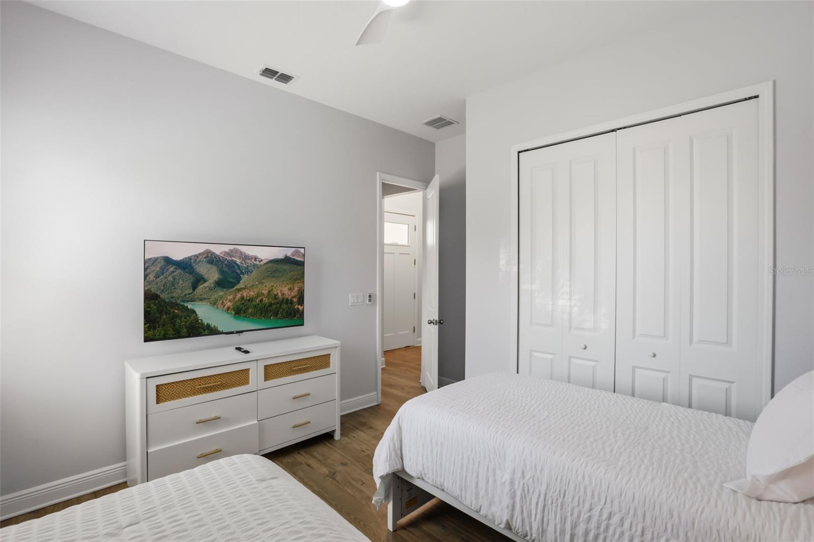 BELLA COLLINA WEST SUB - Residential Lease