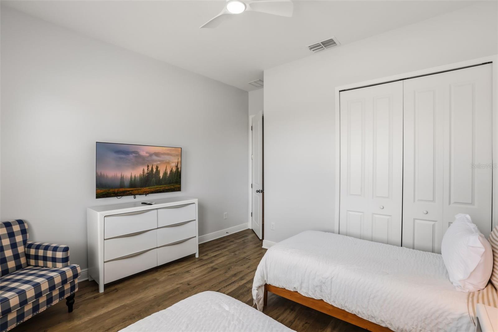 BELLA COLLINA WEST SUB - Residential Lease