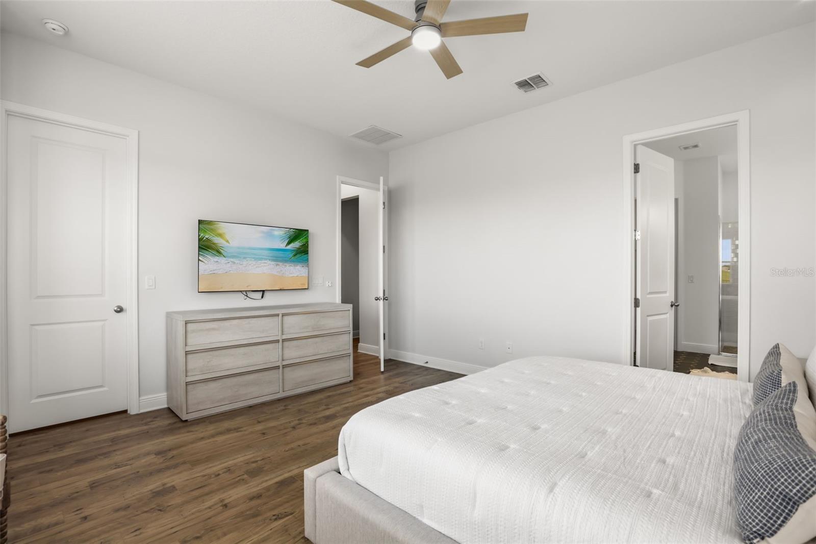 BELLA COLLINA WEST SUB - Residential Lease