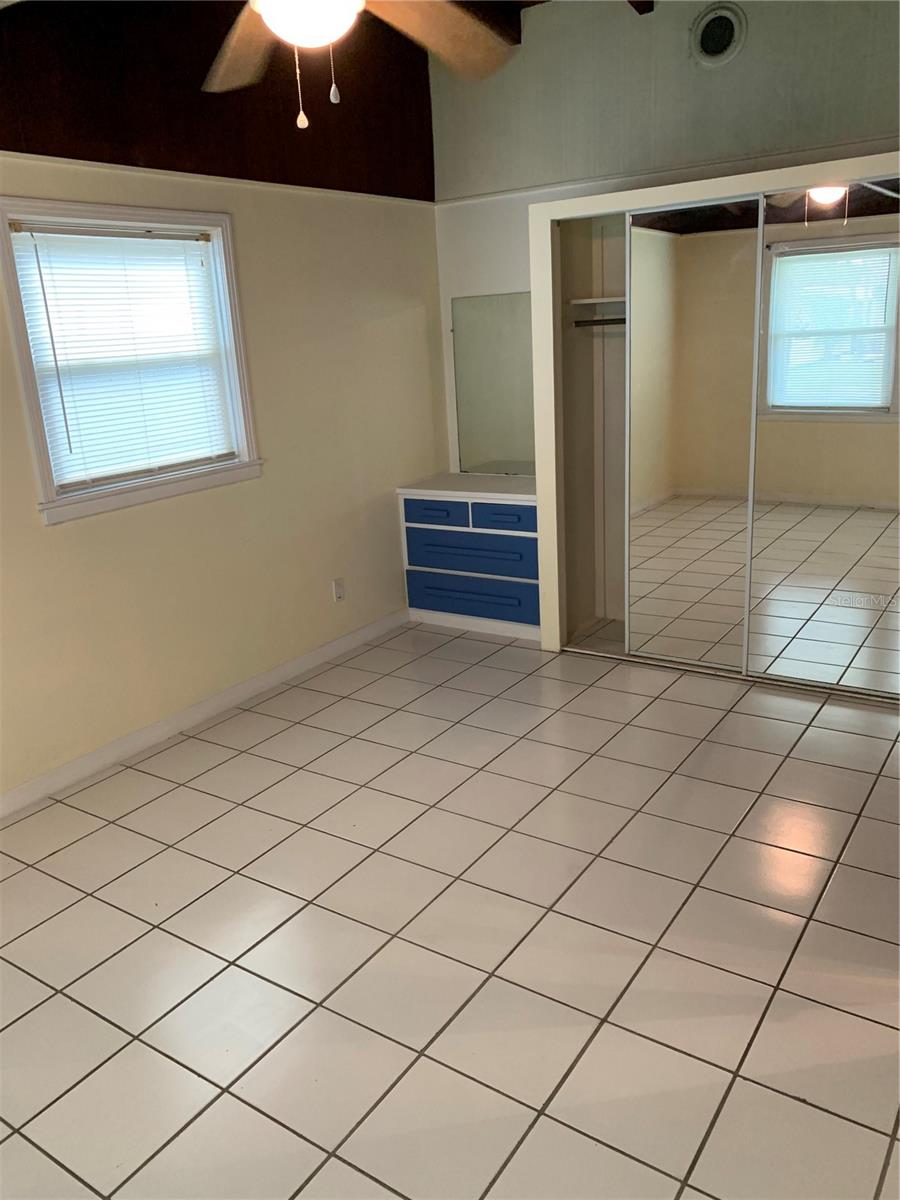 VENICE PARK SUB - Residential Lease