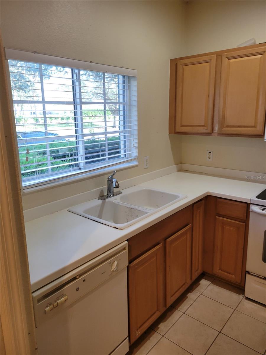 THE TWNHMS AT LIGHTHOUSE COVE IV - Residential