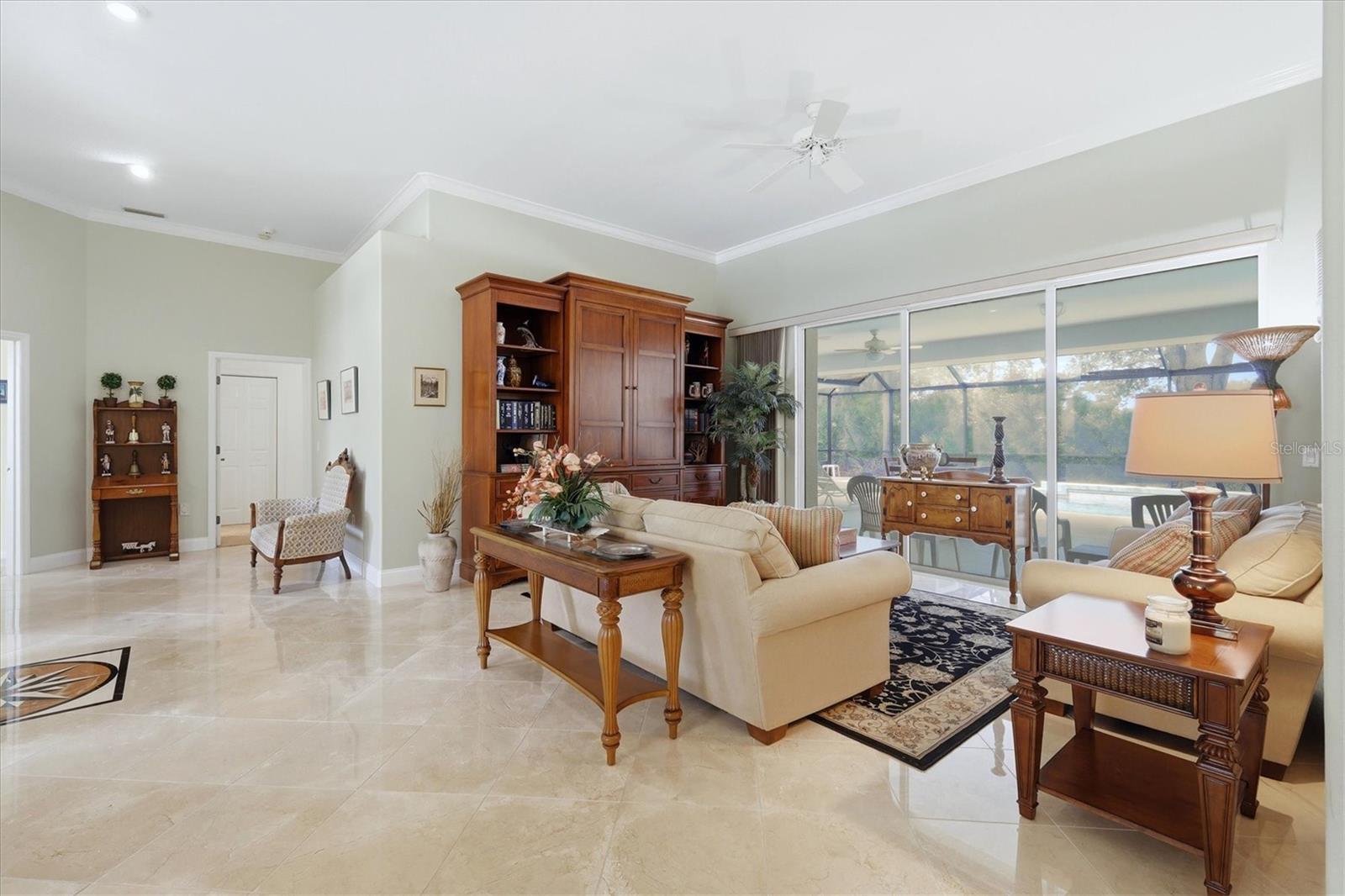 CALUSA LAKES - Residential