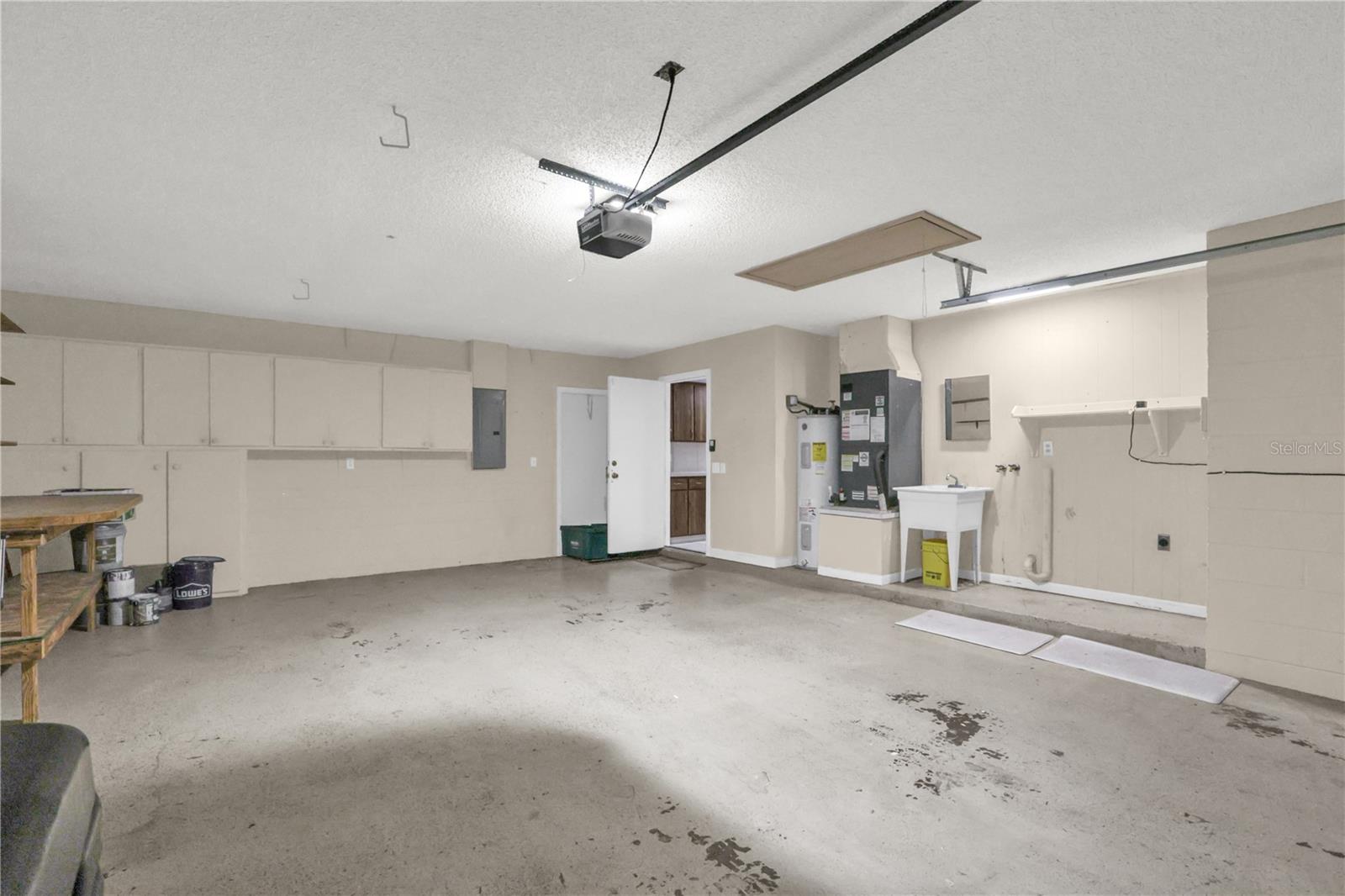 LAKE MARIE ESTATES REP - Residential