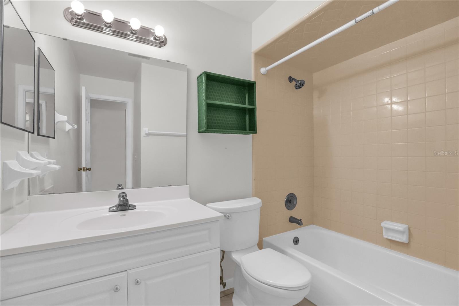LAKE MARIE ESTATES REP - Residential