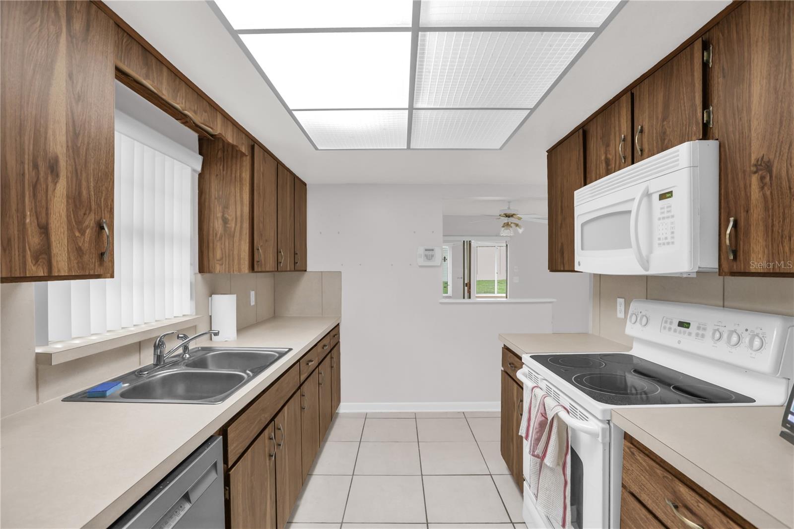 LAKE MARIE ESTATES REP - Residential