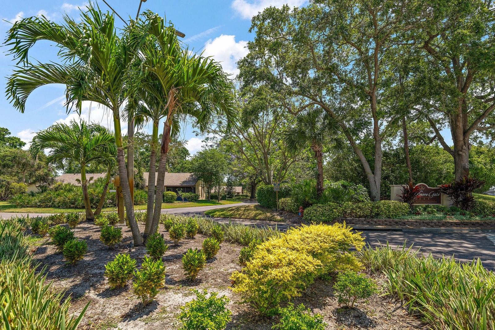 STRATHMORE GATE-EAST - Residential