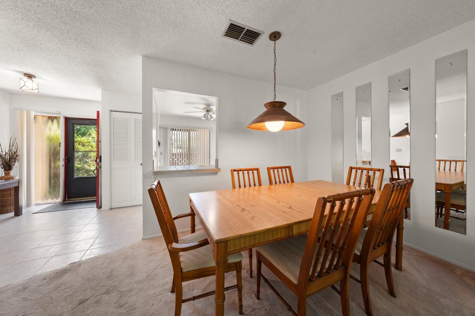 STRATHMORE GATE-EAST - Residential