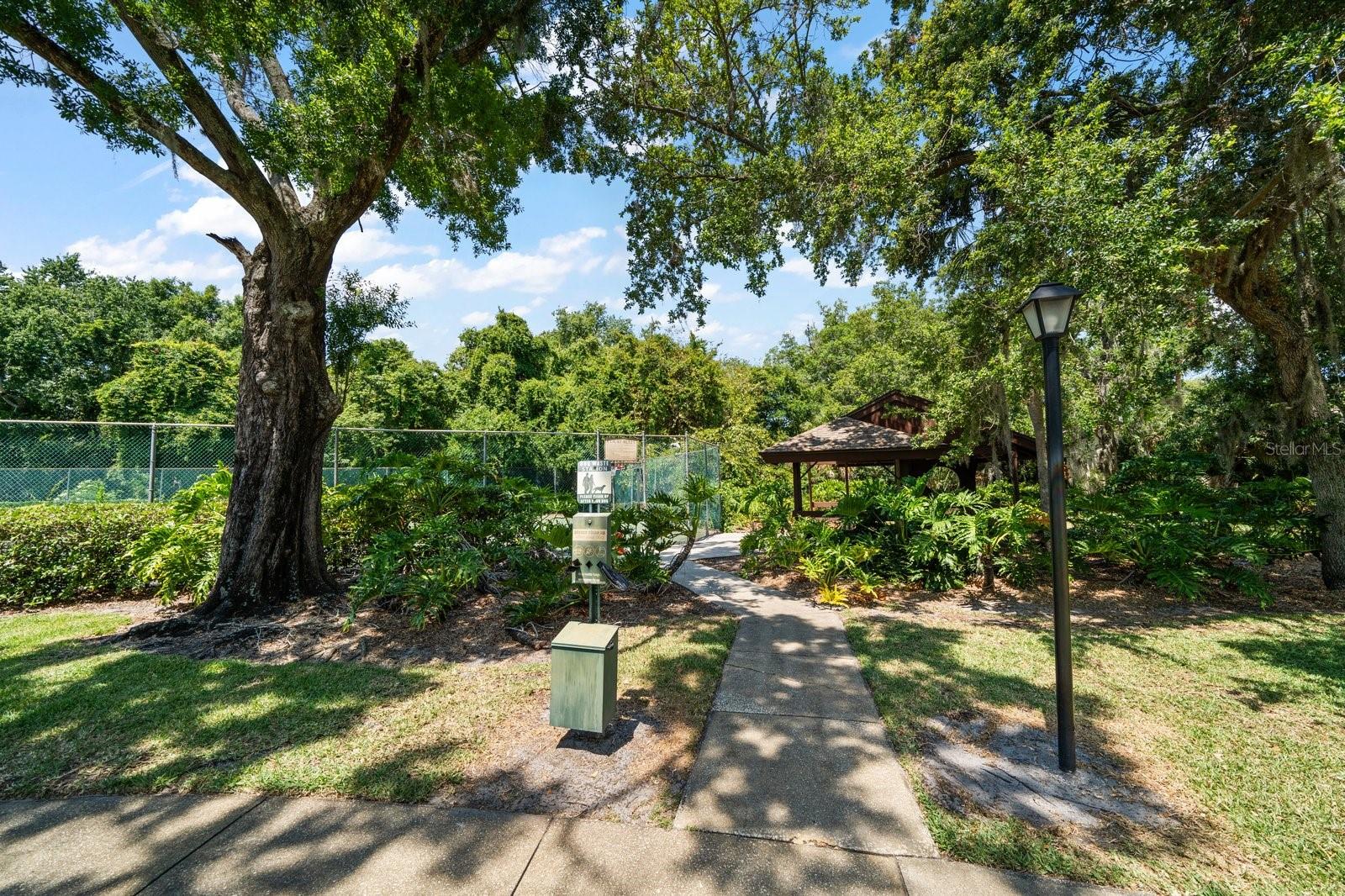 STRATHMORE GATE-EAST - Residential