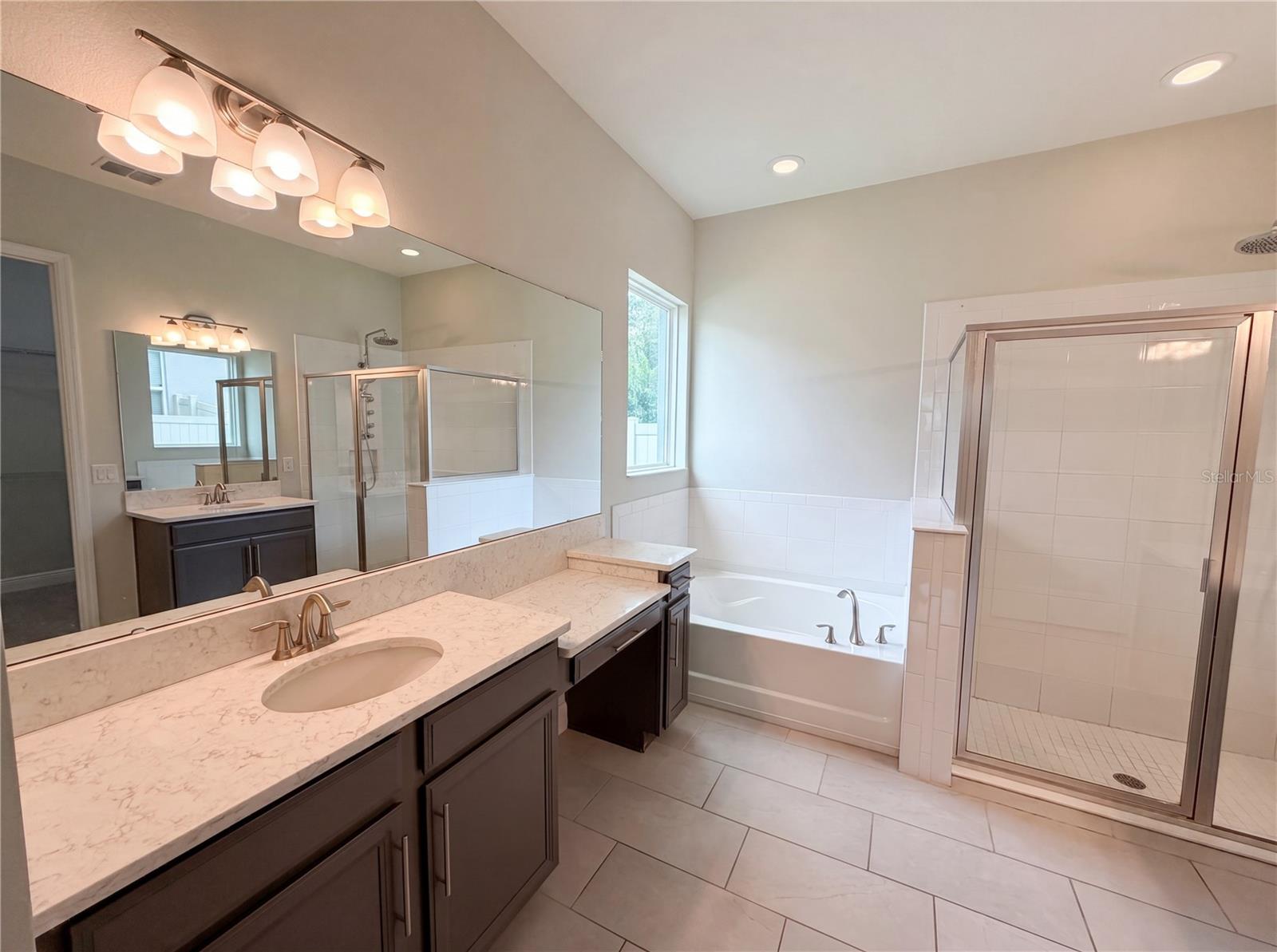 HUNTINGTON DOWNS - Residential