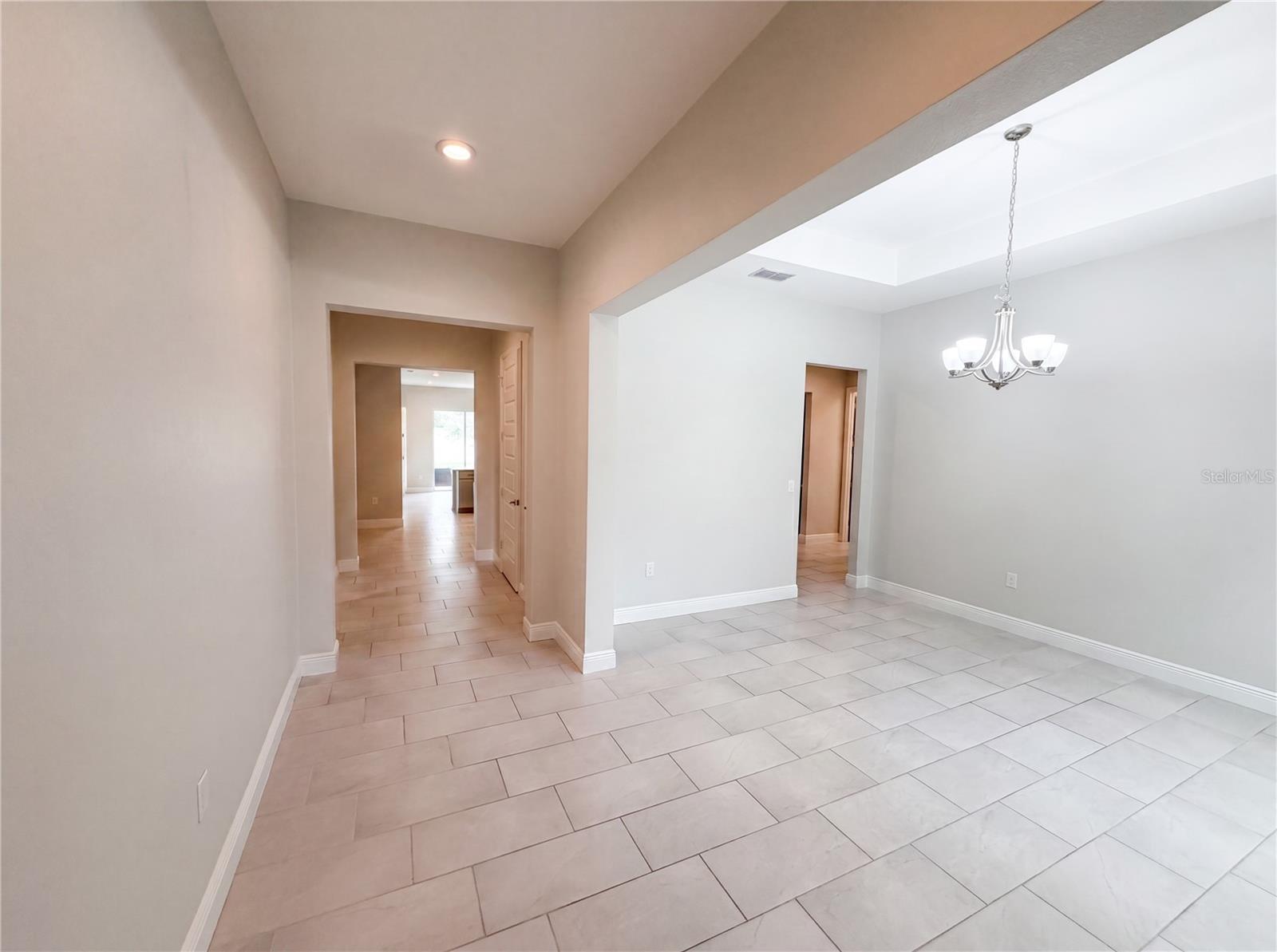 HUNTINGTON DOWNS - Residential