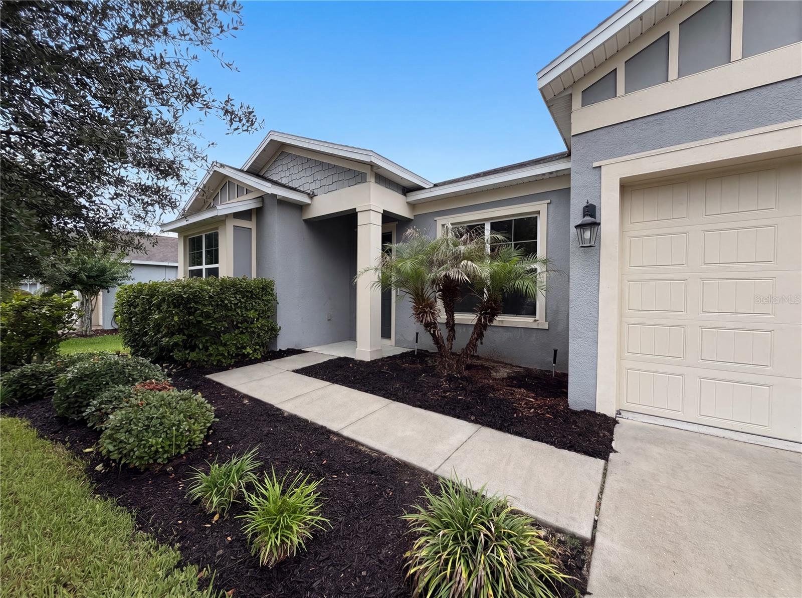 HUNTINGTON DOWNS - Residential