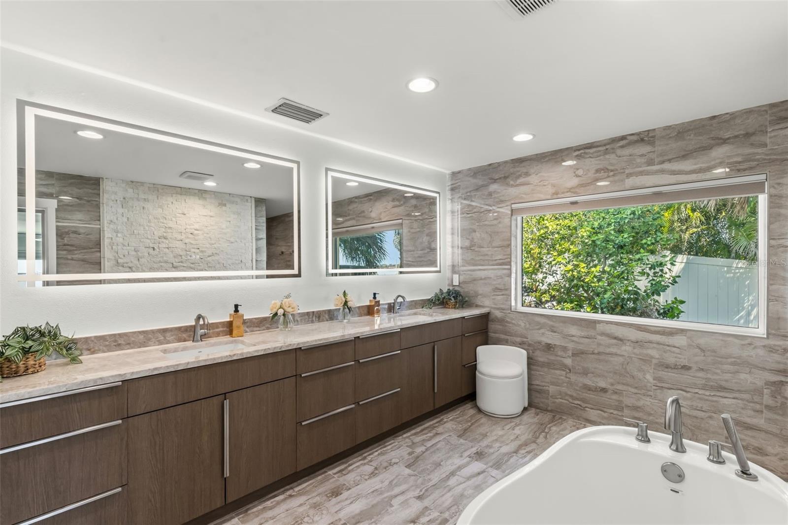 HARBOR HILLS 3RD ADD - Residential
