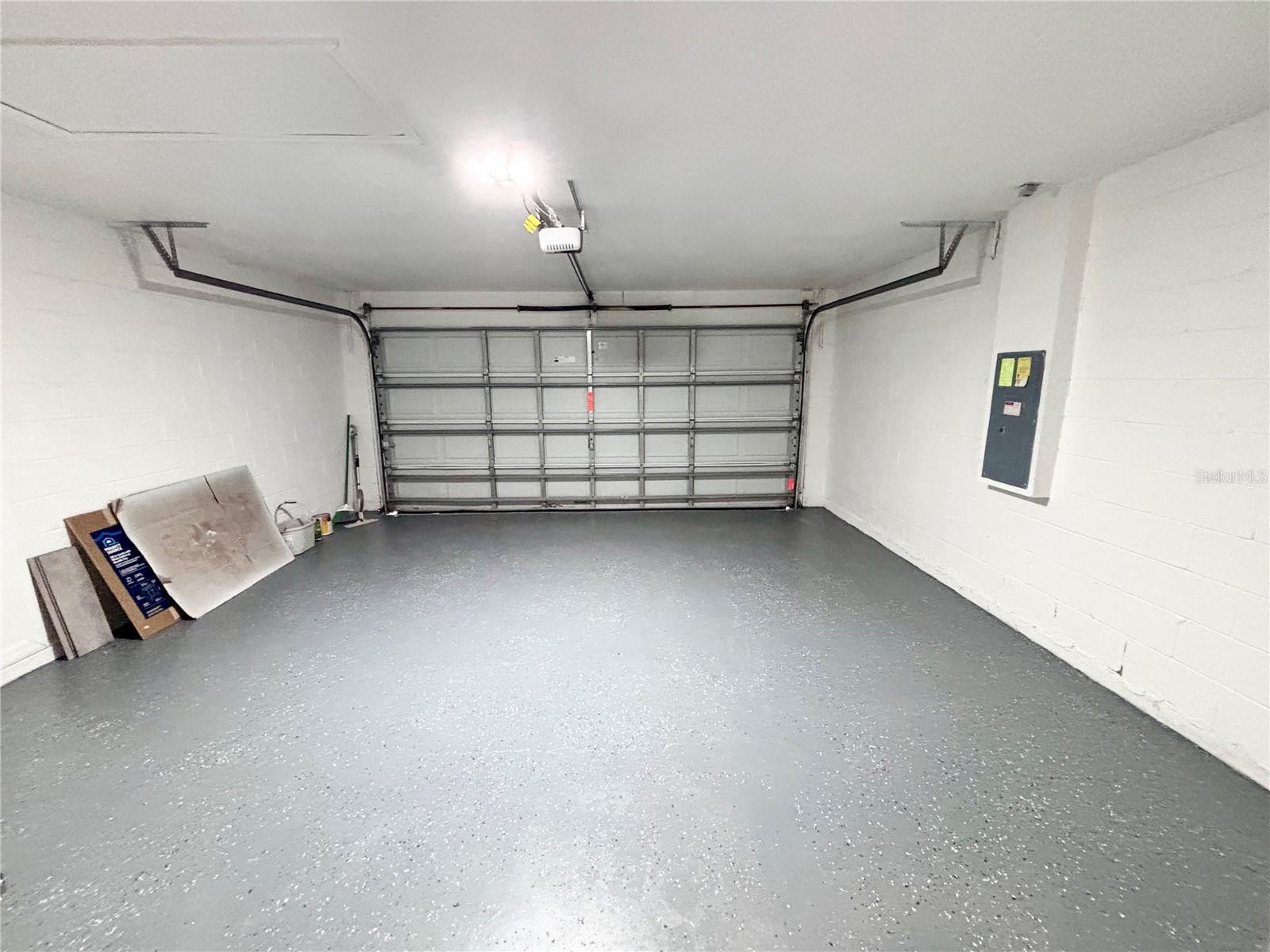 HIGH GROVE UNIT 01 LT 01 PB 50 PG 19-20 - Residential Lease