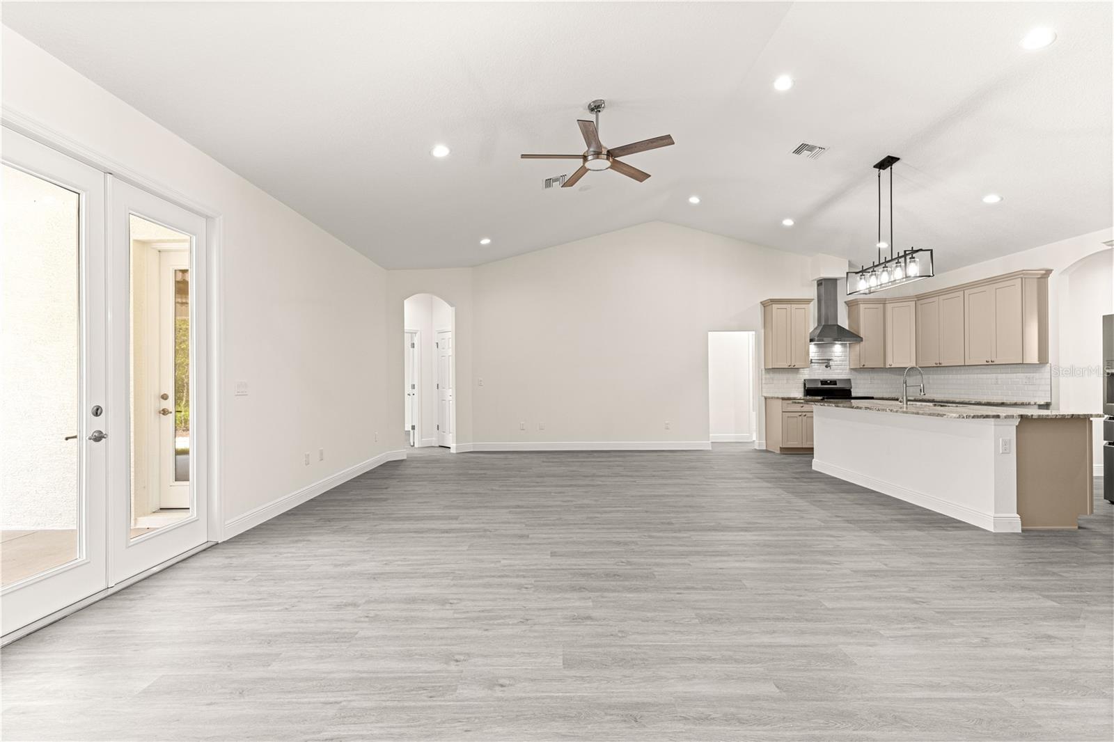 ROLLING HILLS UNIT 1 - Residential