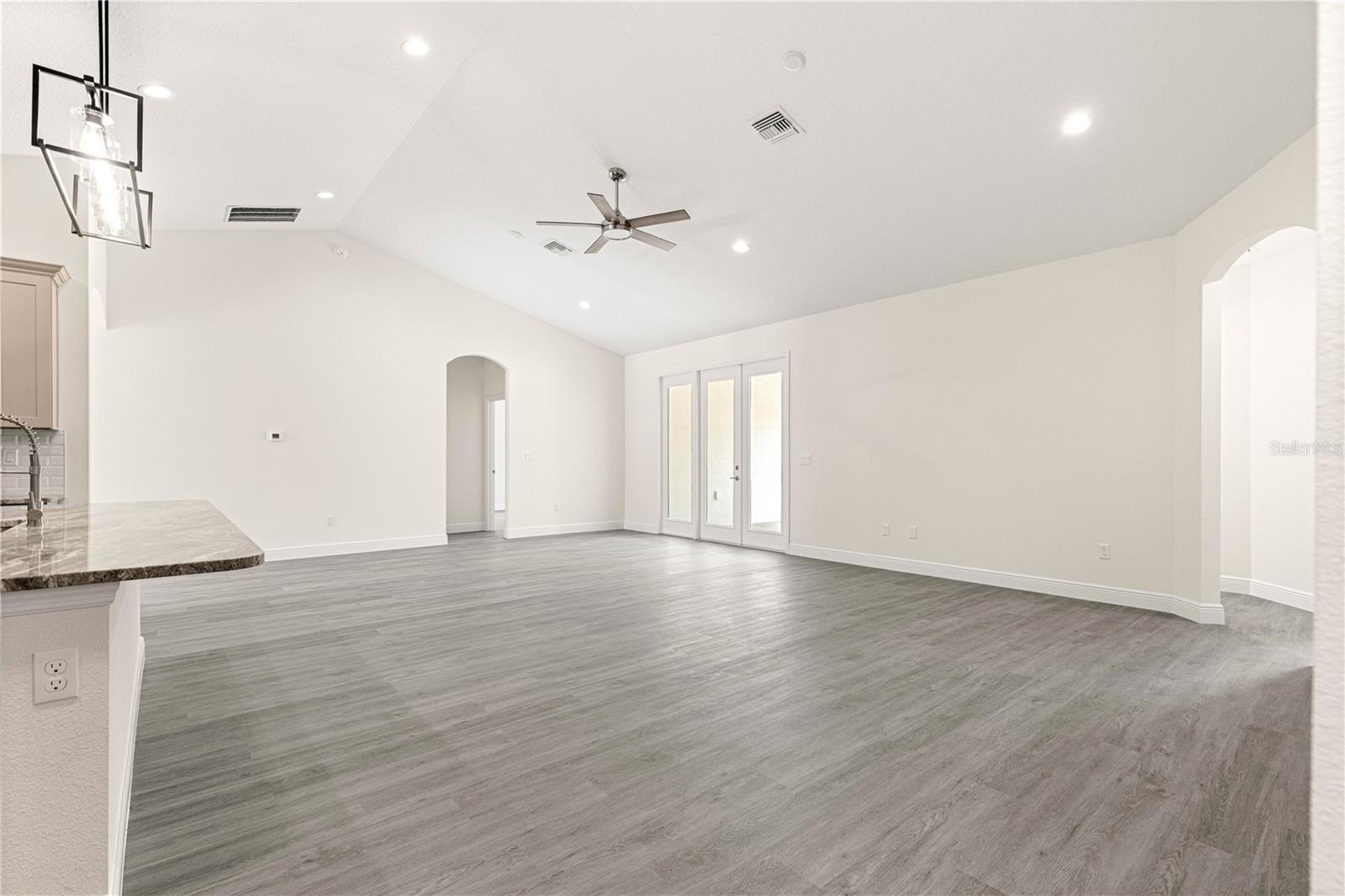 ROLLING HILLS UNIT 1 - Residential