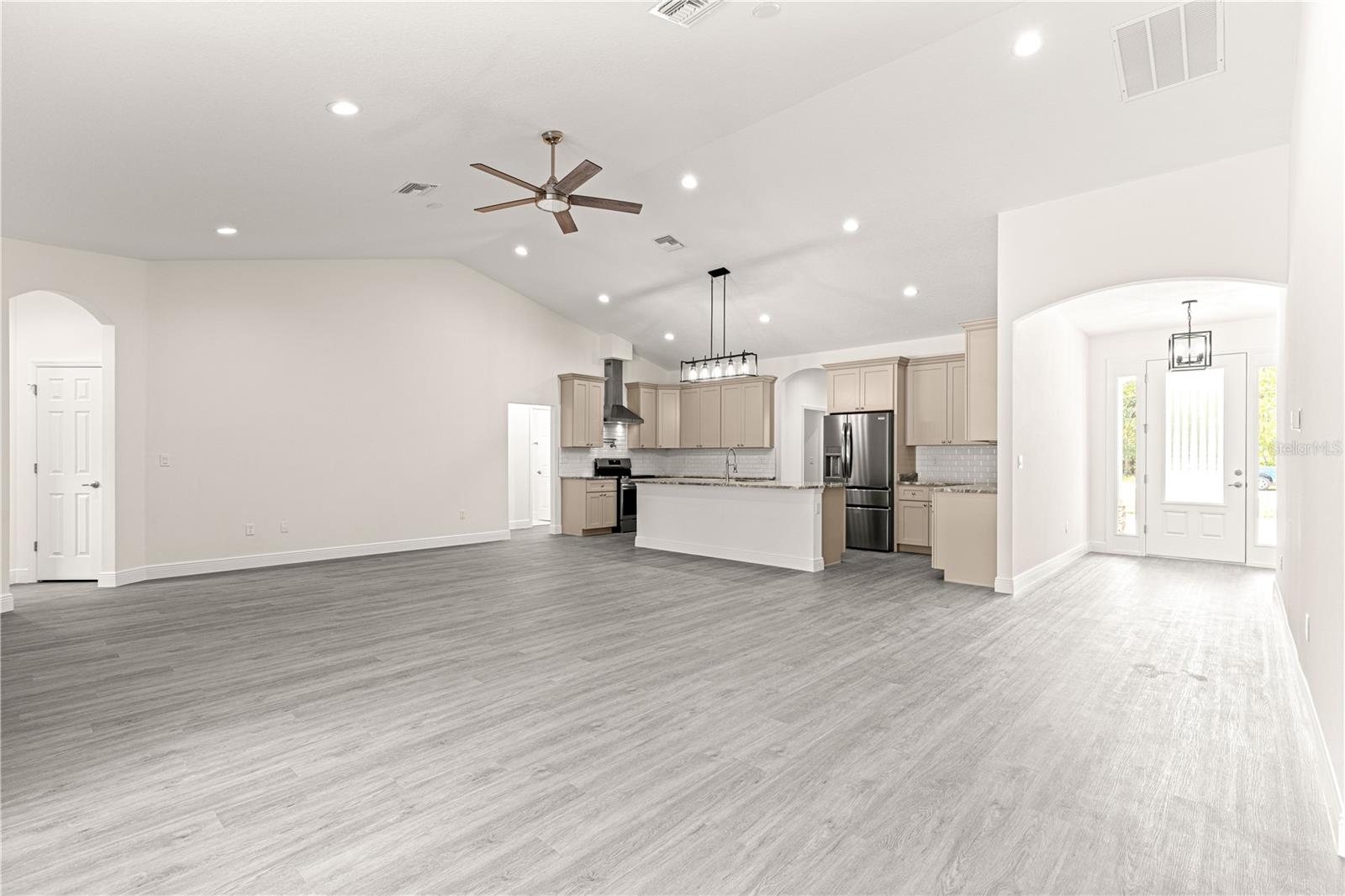 ROLLING HILLS UNIT 1 - Residential