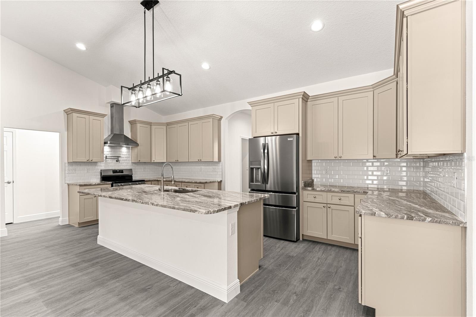 ROLLING HILLS UNIT 1 - Residential