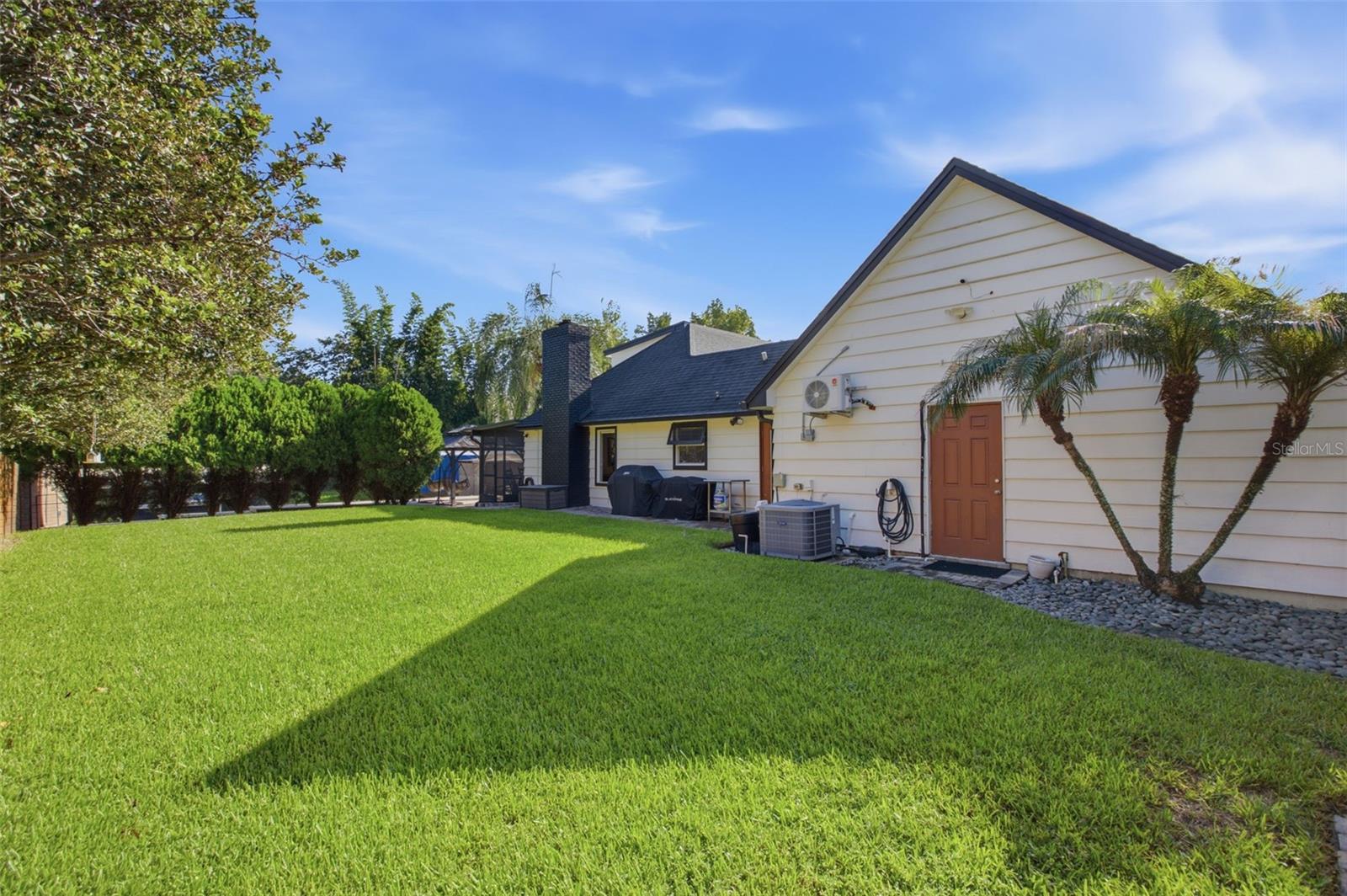 MANDALAY SHORES - Residential