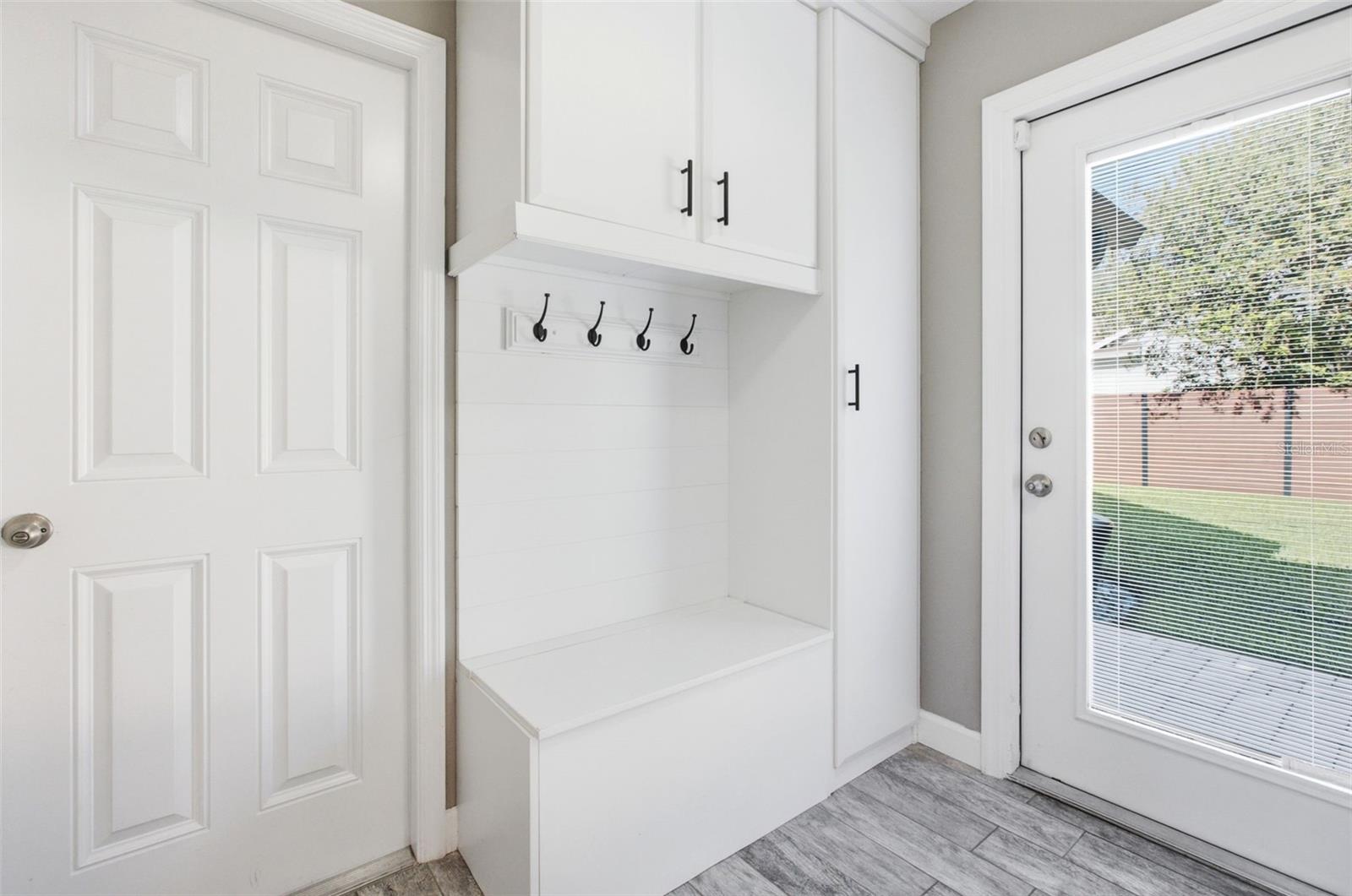 MANDALAY SHORES - Residential